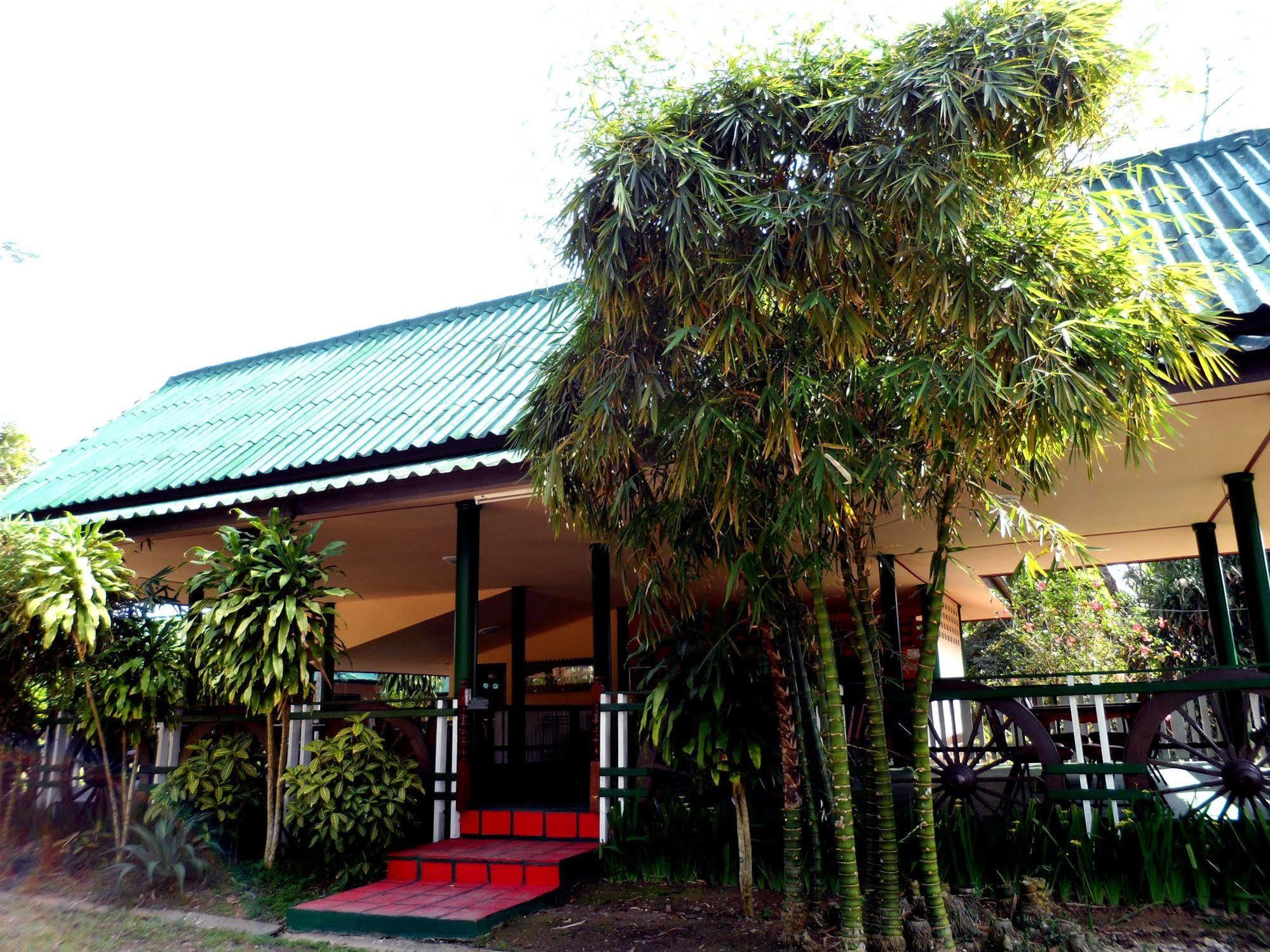Khunnam Rimtarn Resort Mae Sai Exterior foto
